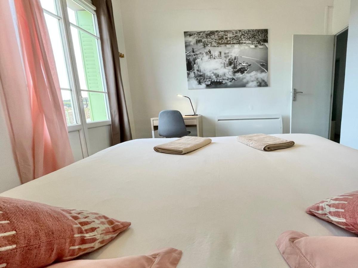 Appartamento Le Panoramique Salonais Esterno foto