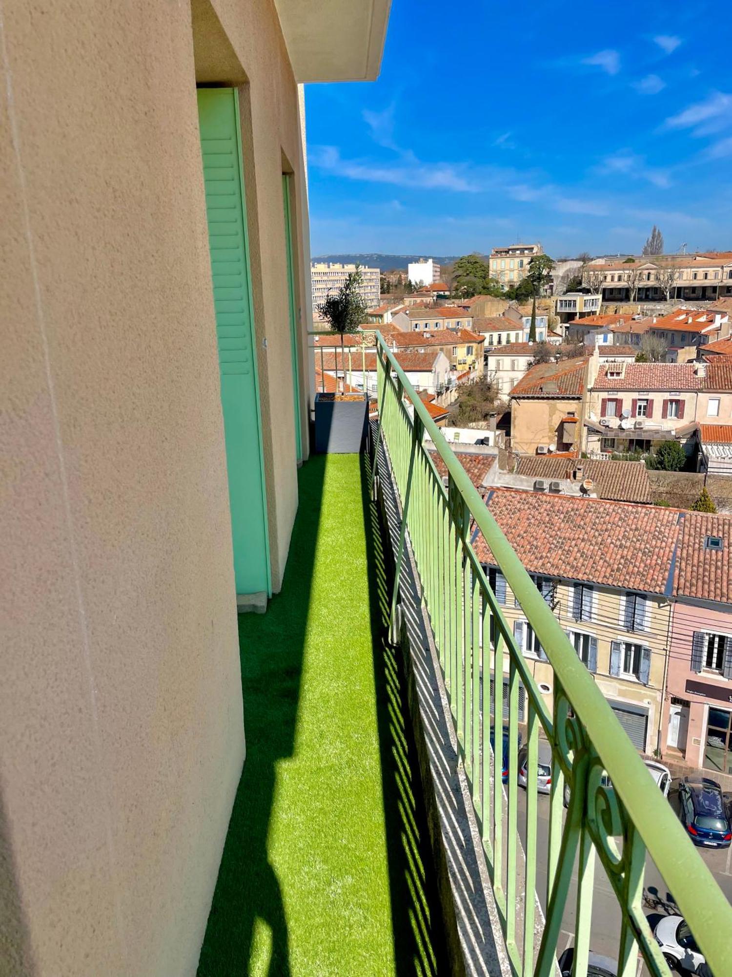Appartamento Le Panoramique Salonais Esterno foto